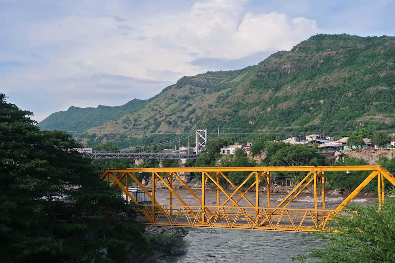 Bridges over the river in Honda